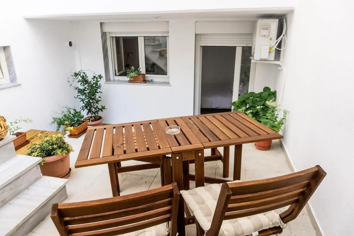 New Studio With Backyard Thessaloniki