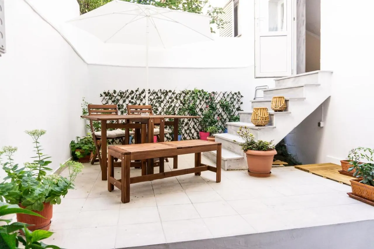 New Studio With Backyard Thessaloniki
